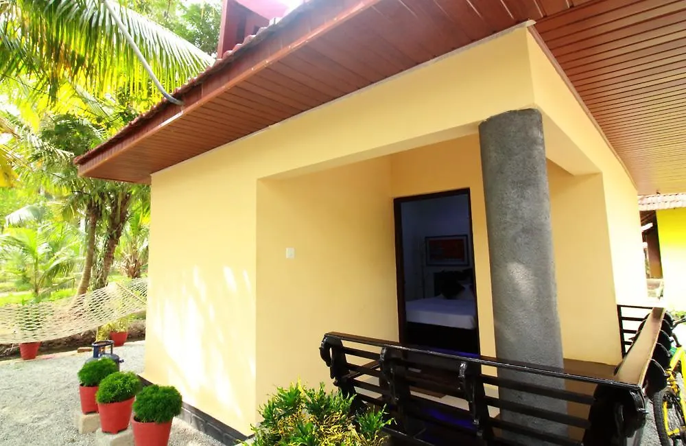 Munroe Island Lake Resort Mundrothuruth