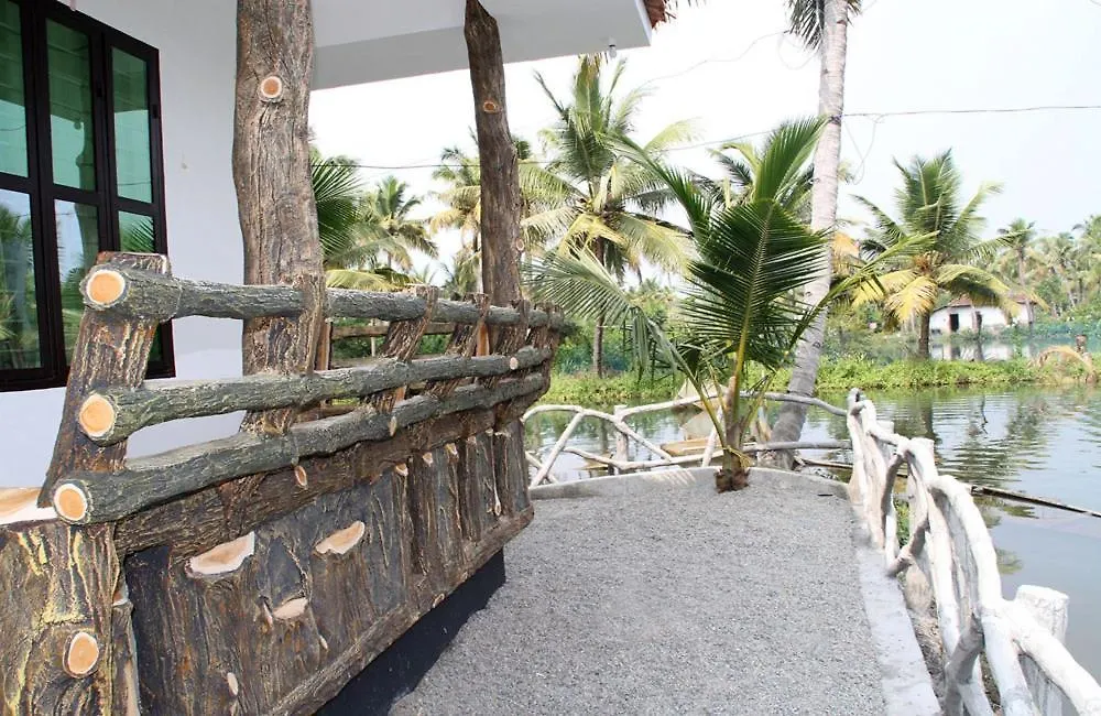 Munroe Island Lake Resort Mundrothuruth