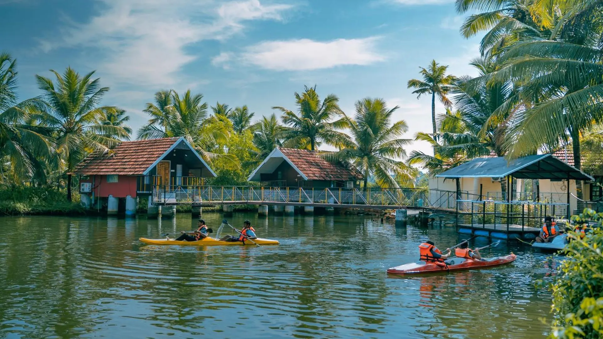 Munroe Island Lake Resort Mundrothuruth
