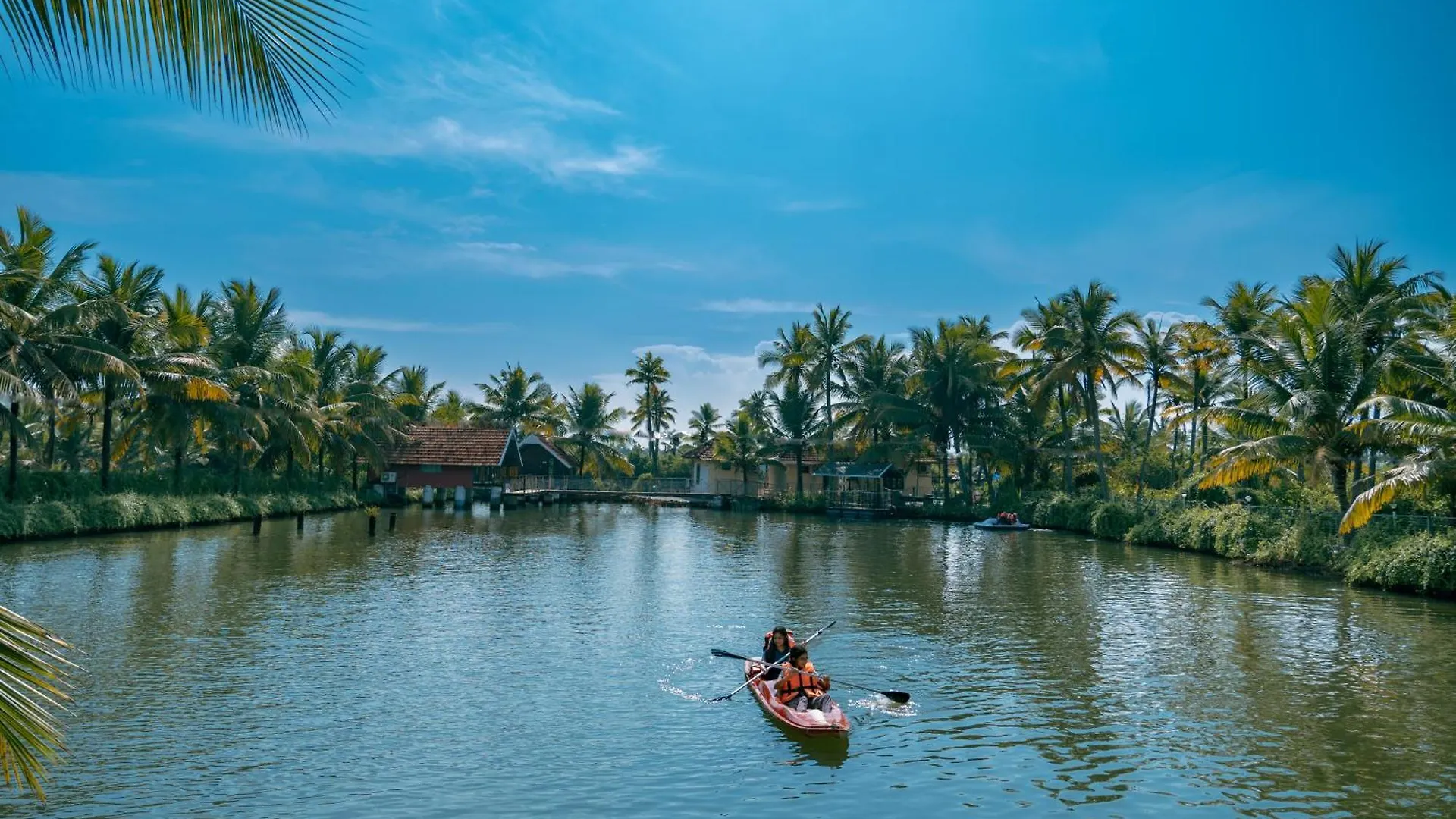 Munroe Island Lake Resort Mundrothuruth