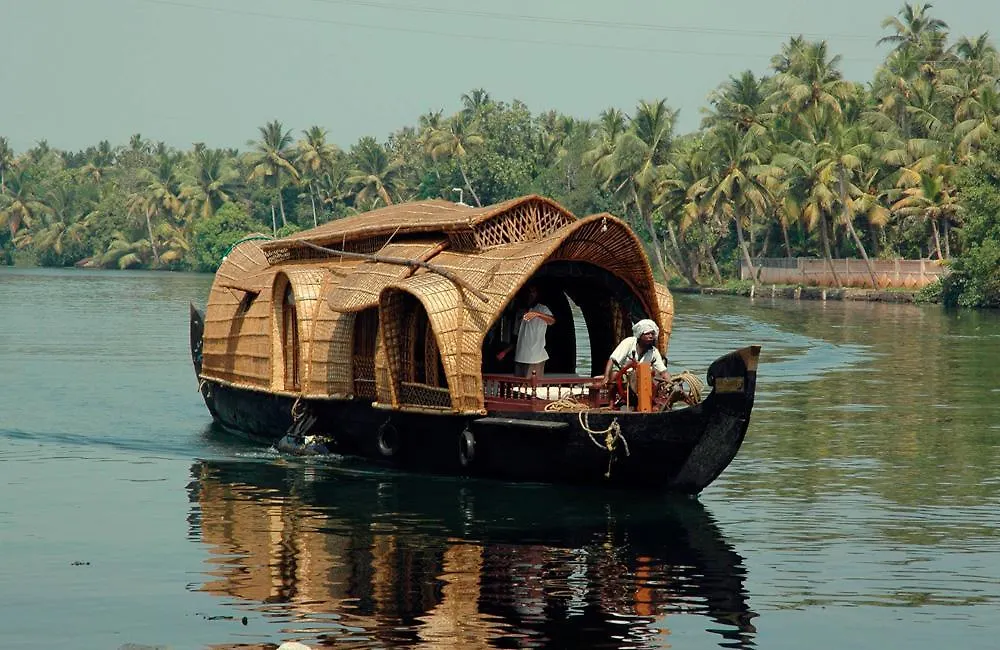 Munroe Island Lake Resort Mundrothuruth India